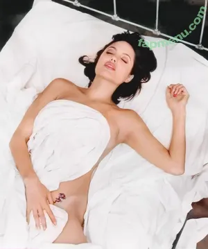 Angelina Jolie / angelinajolie nude photo #0855