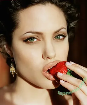 Angelina Jolie / angelinajolie nude photo #0862