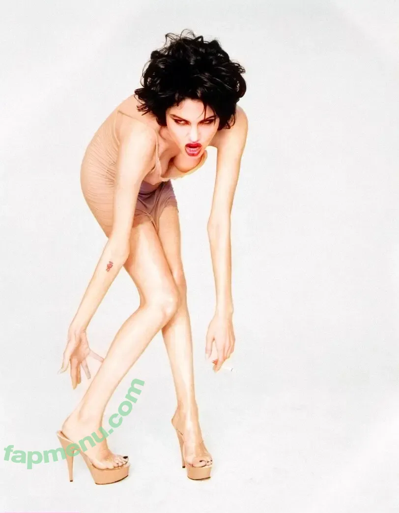 Angelina Jolie nude photo #0844 (angelinajolie)