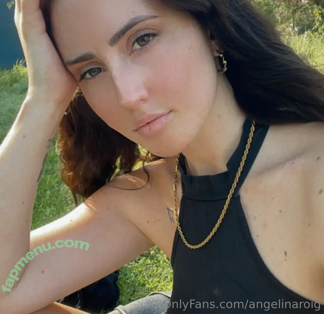 angelinaroig nude photo #0013 (anggereghty)