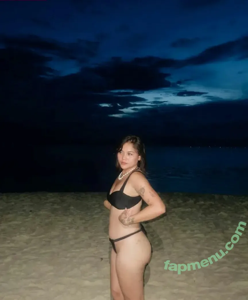 Angelu Rosales nude photo #0004 (gellousy)