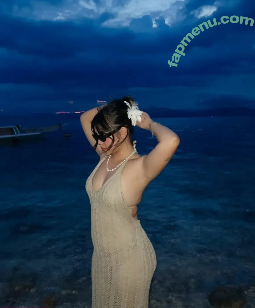Angelu Rosales nude photo #0014 (gellousy)