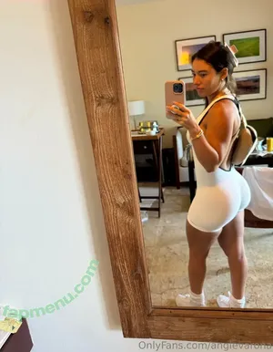 Angie Varona / angievarona nude photo #0006