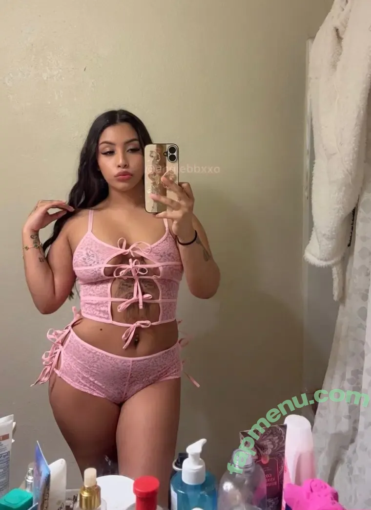 angiebbxxo nude photo #0019 (angie.b.xoxo / angiebabexo)