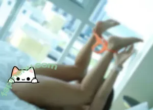  nude photo #0004