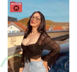  nude photo #0001