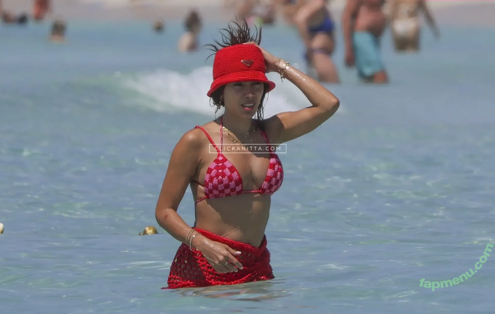 Anitta nude photo #2414 (Anitta)
