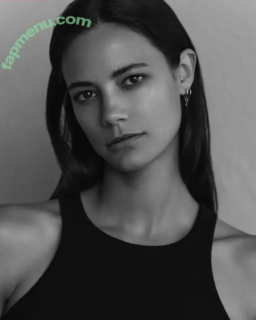 Anja Leuenberg nude photo #0007 (Anja Leuenberg)