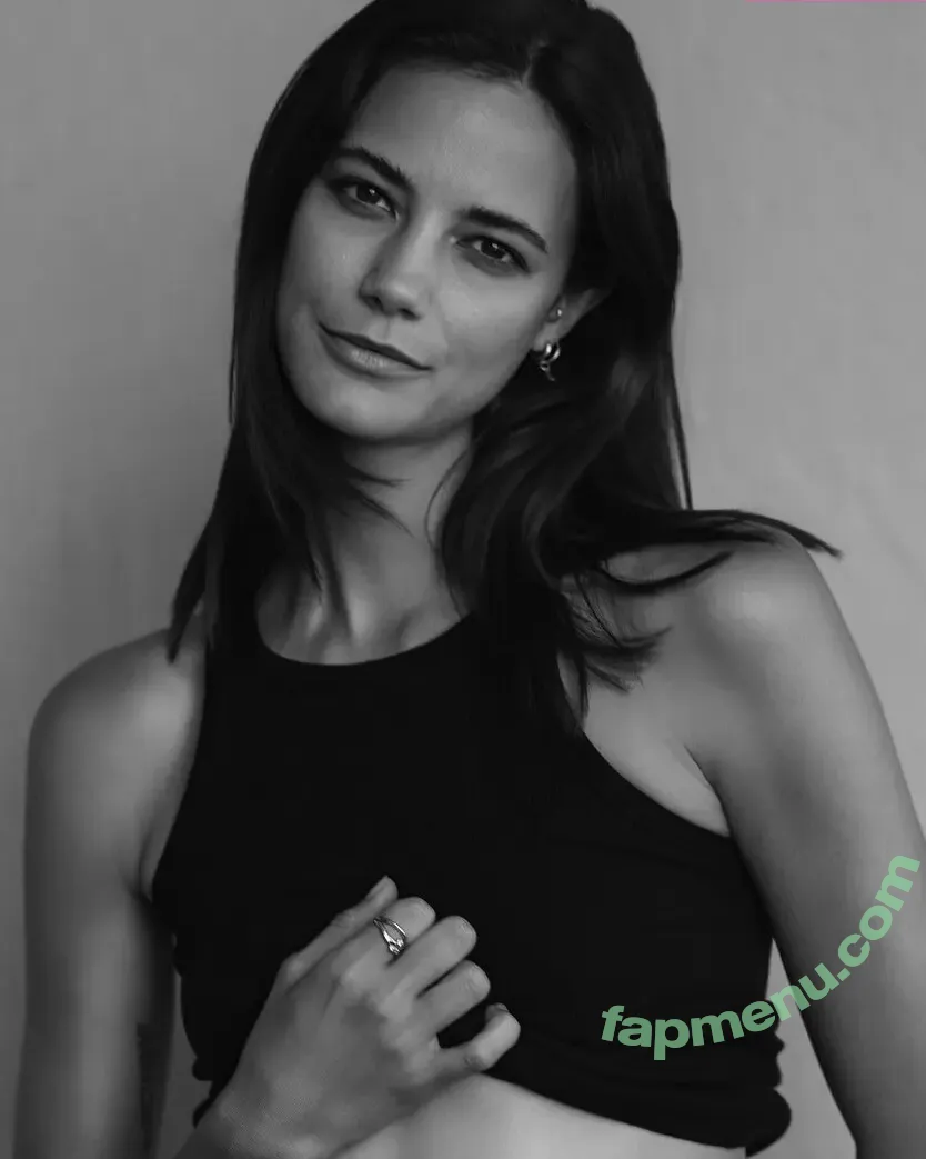 Anja Leuenberg nude photo #0011 (Anja Leuenberg)