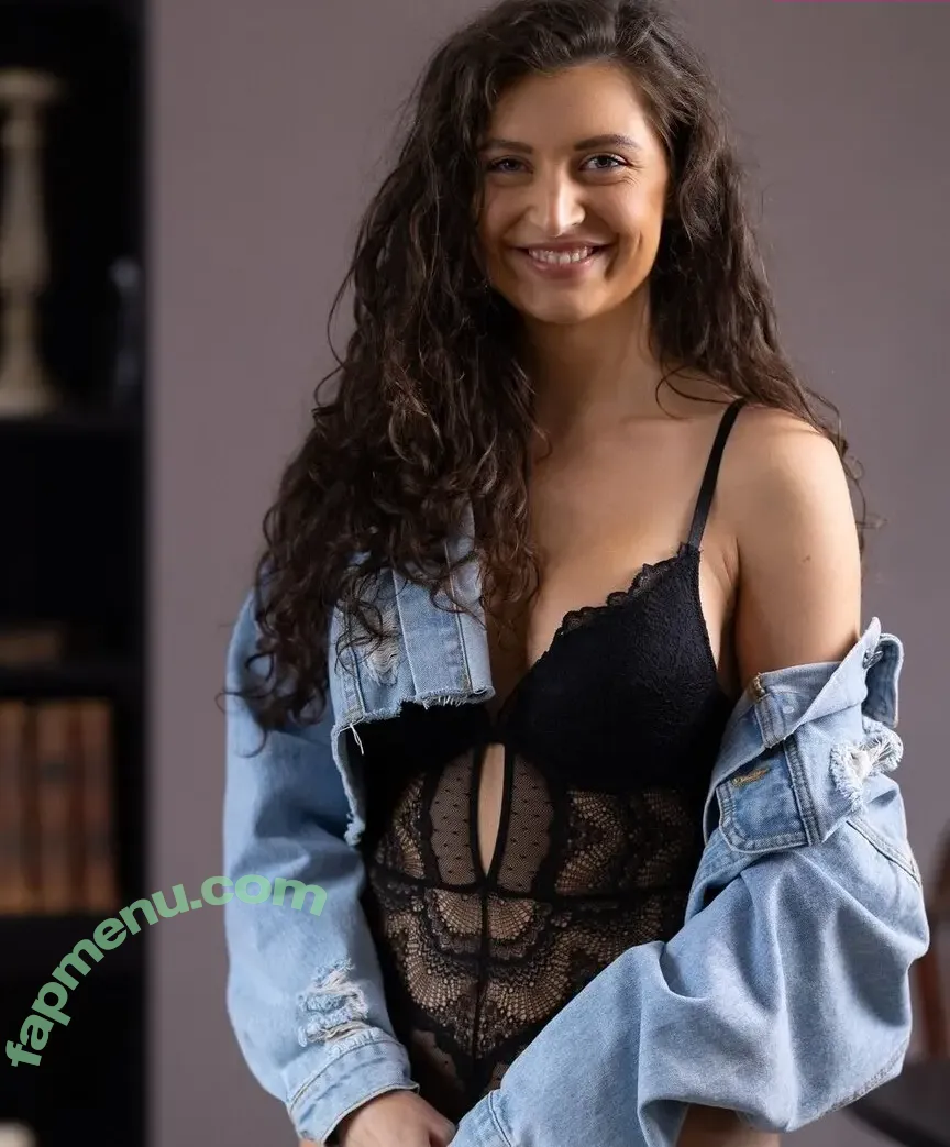 Anna Victoria Binnebößel nude photo #0096 (victoria.binne)