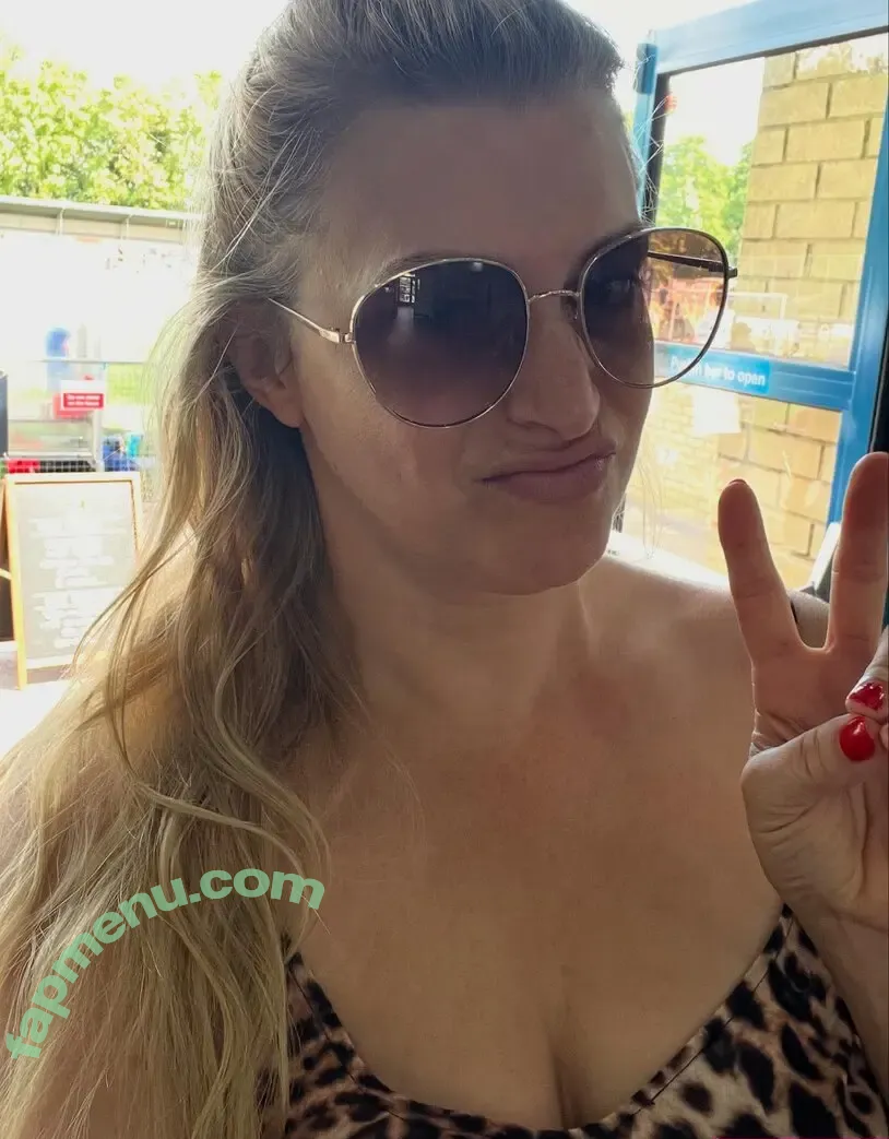 Anna Williamson nude photo #0057 (annawilliamsonofficial)