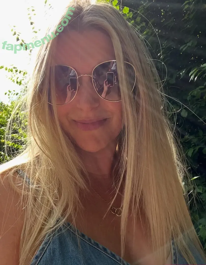Anna Williamson nude photo #0060 (annawilliamsonofficial)