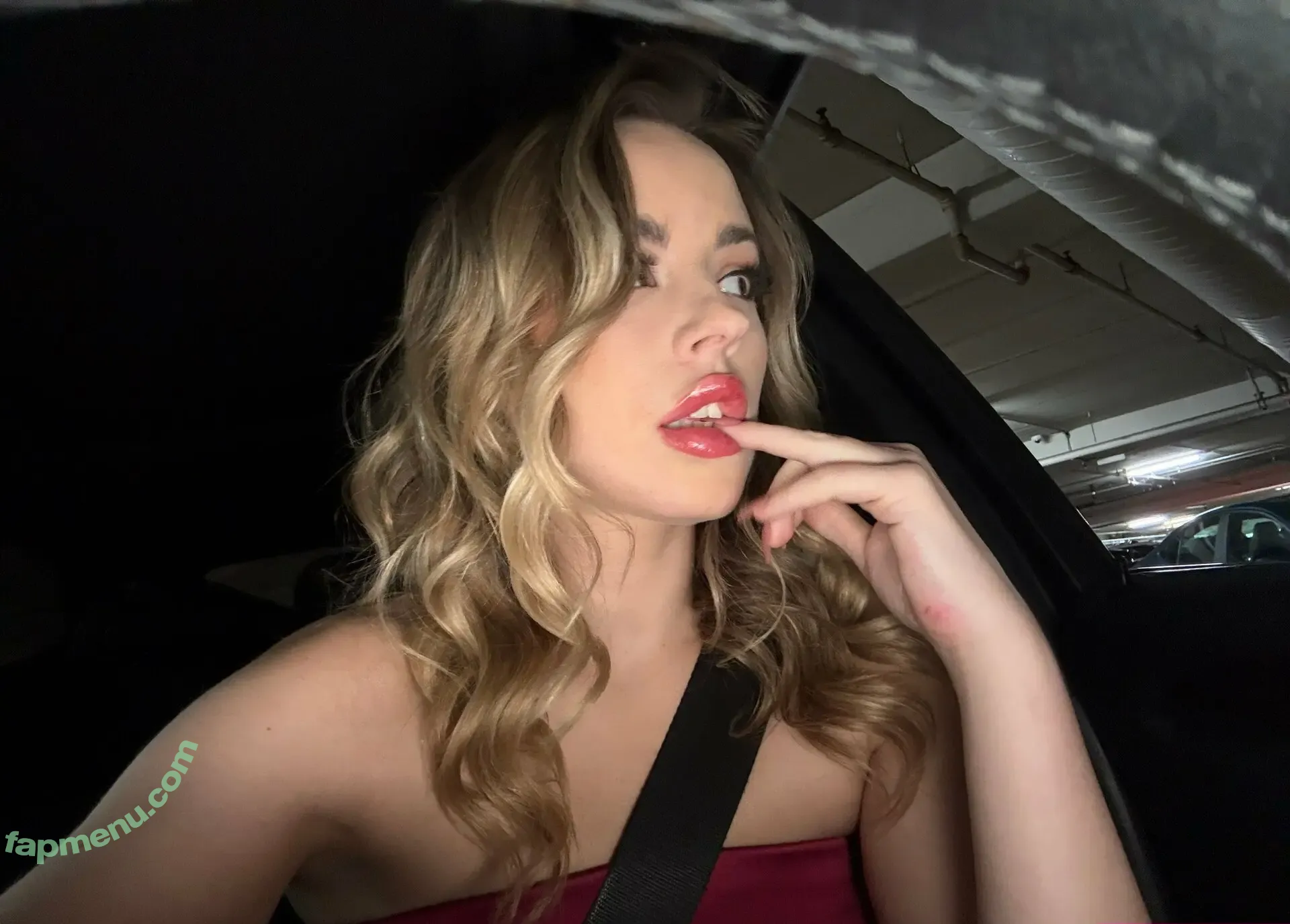 annaclaireclouds nude photo #0272 (annaclairecloudstv)