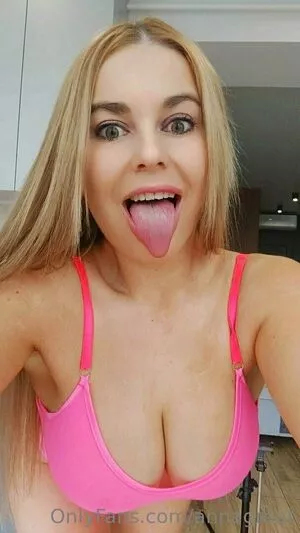 annagreat / annaazimova97 nude photo #0050