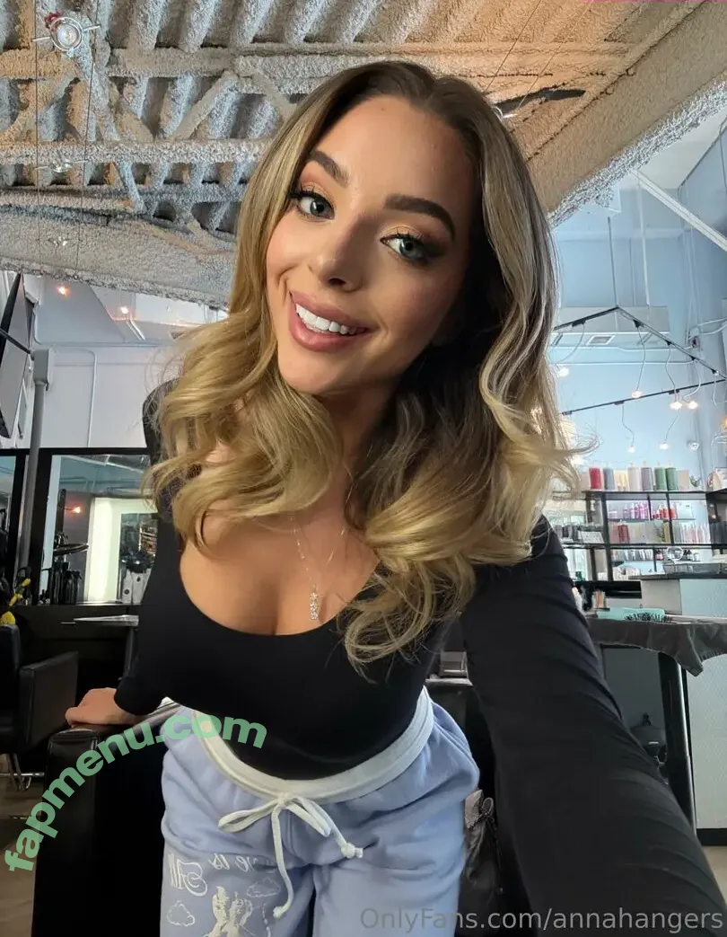 annahangers nude photo #0009 (annahangersof)