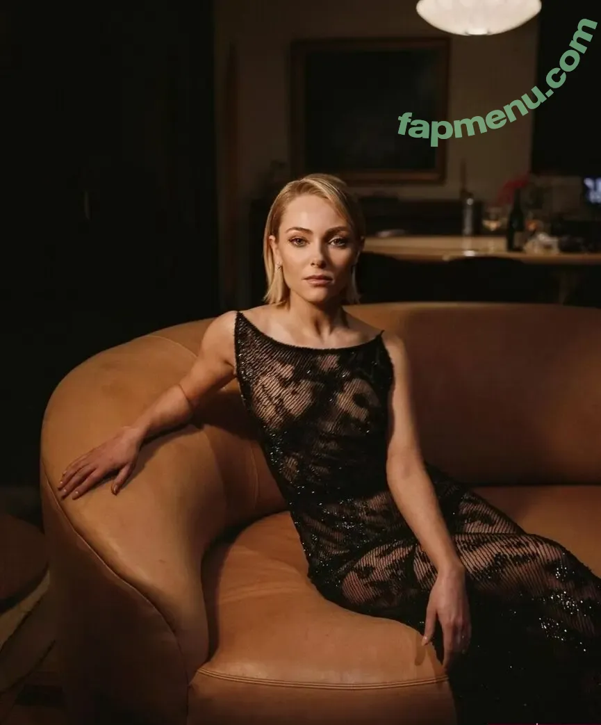 AnnaSophia nude photo #0001 (AnnaSophia)