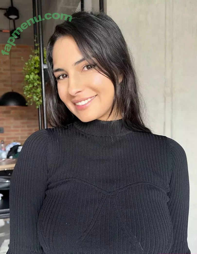 Annie Guzman nude photo #0101 (annieguzman / annieguzmancb)