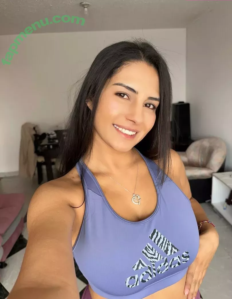 Annie Guzman nude photo #0119 (annieguzman / annieguzmancb)