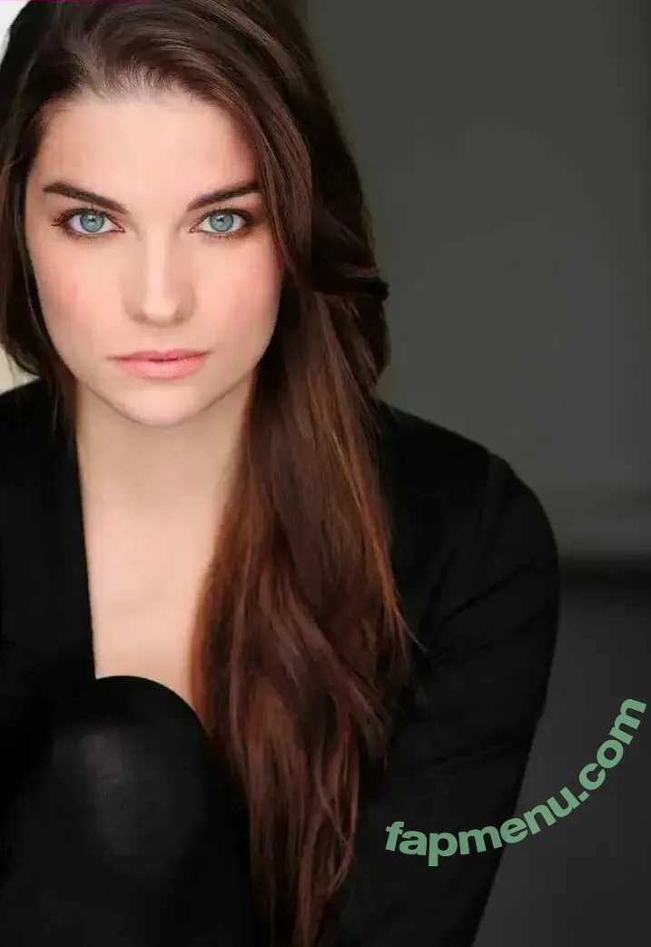 Annie Murphy nude photo #0089 (annefrances)