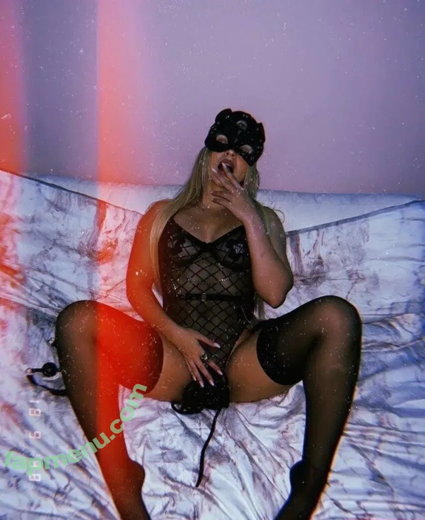 Annie Queen nude photo #0029 (anniequeen / anniequeenk)