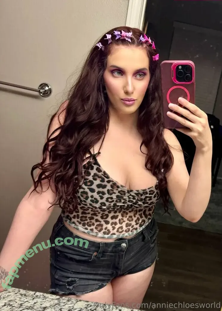 anniechloesworld nude photo #0111 (anniechloesworld)