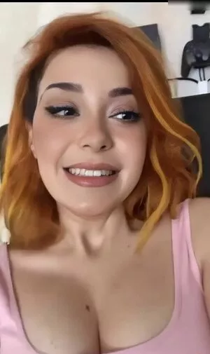 AnniTheDuck nude photo #1080