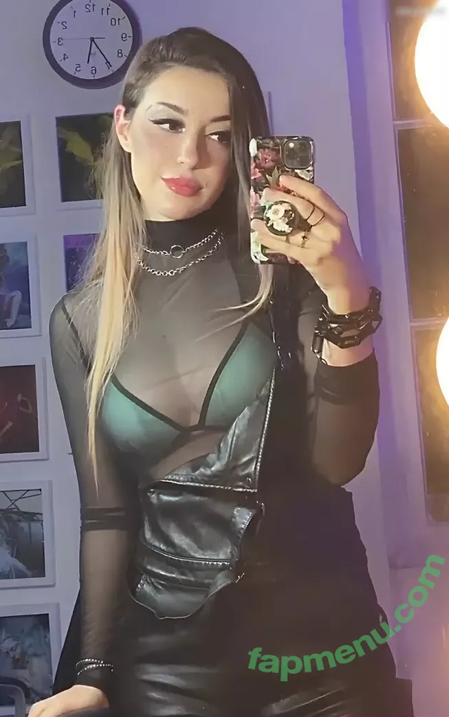 AnniTheDuck nude photo #1090 (AnniTheDuck)
