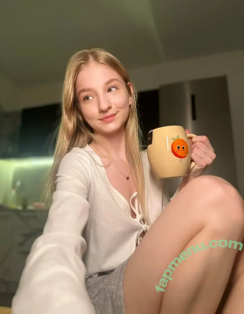 annybun nude photo #0006 (annybun5)