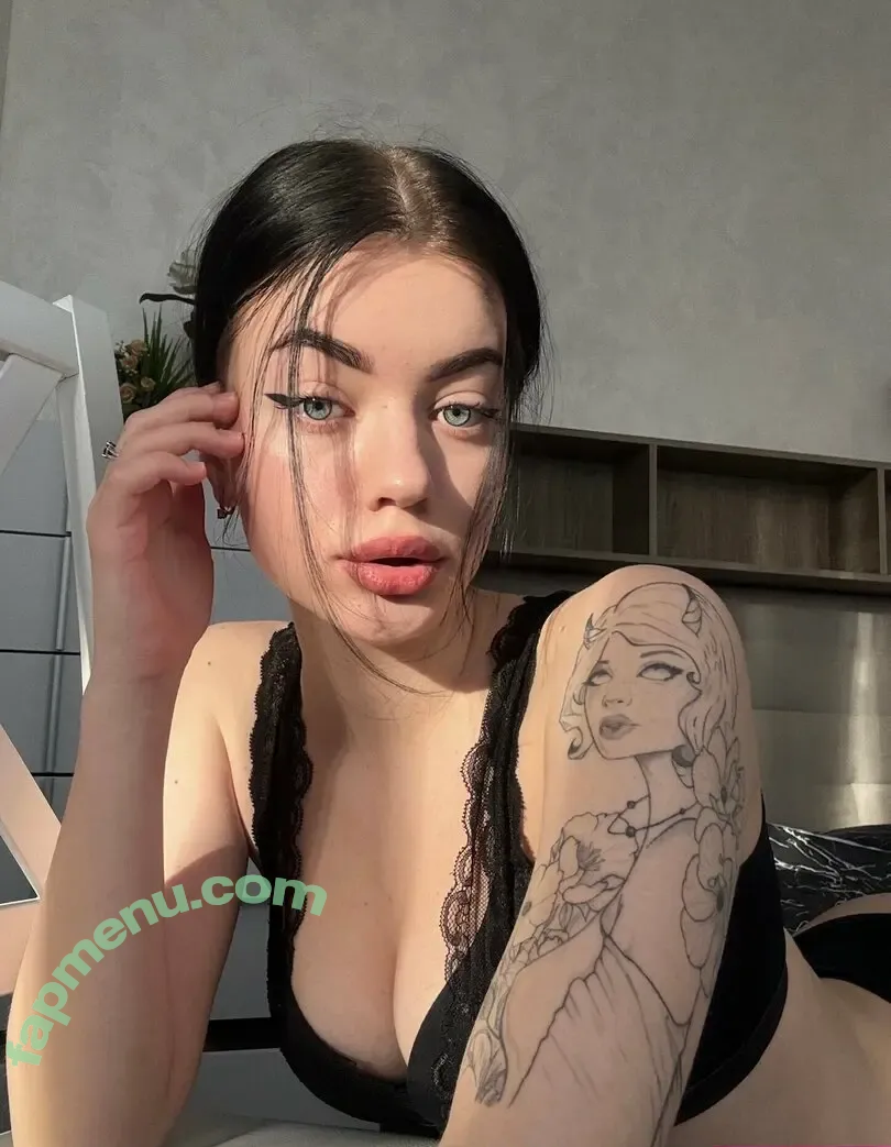 annyolsen nude photo #0082 (annyolsenn)