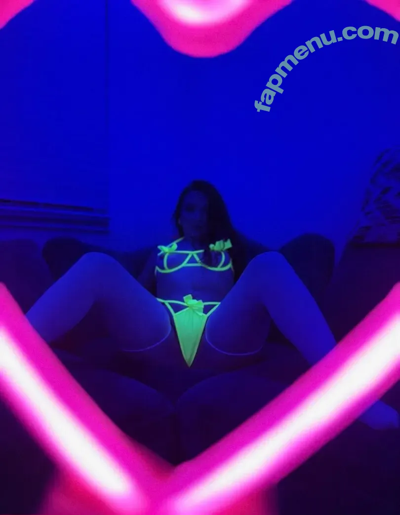 anthxnellaa nude photo #0025 (anthxnellaa)