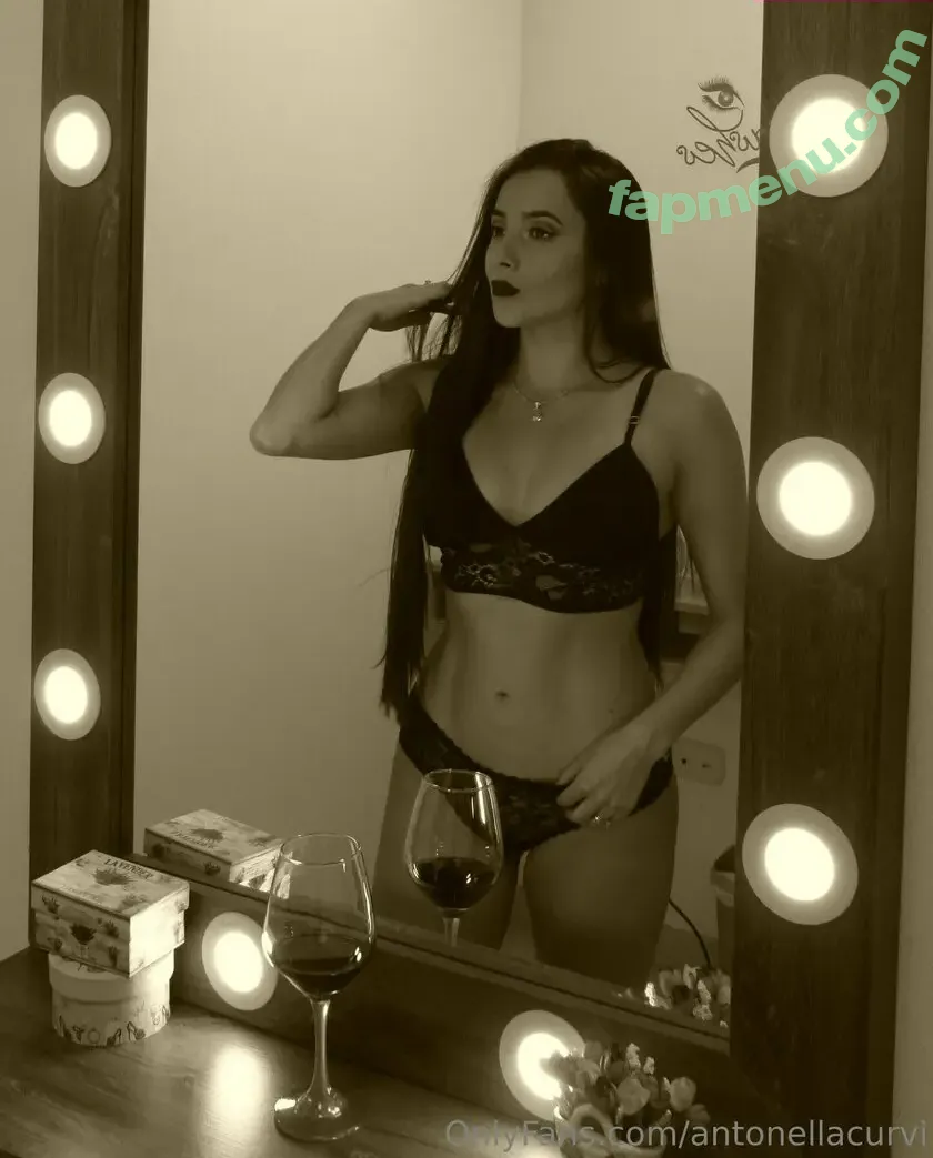 antonellacurvi nude photo #0018 (misscurvyof_)
