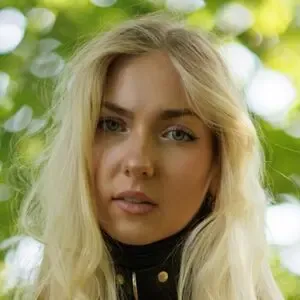 Antonia Schreiter / anto_nia._ / antoniaphyllissophie nude photo #0003