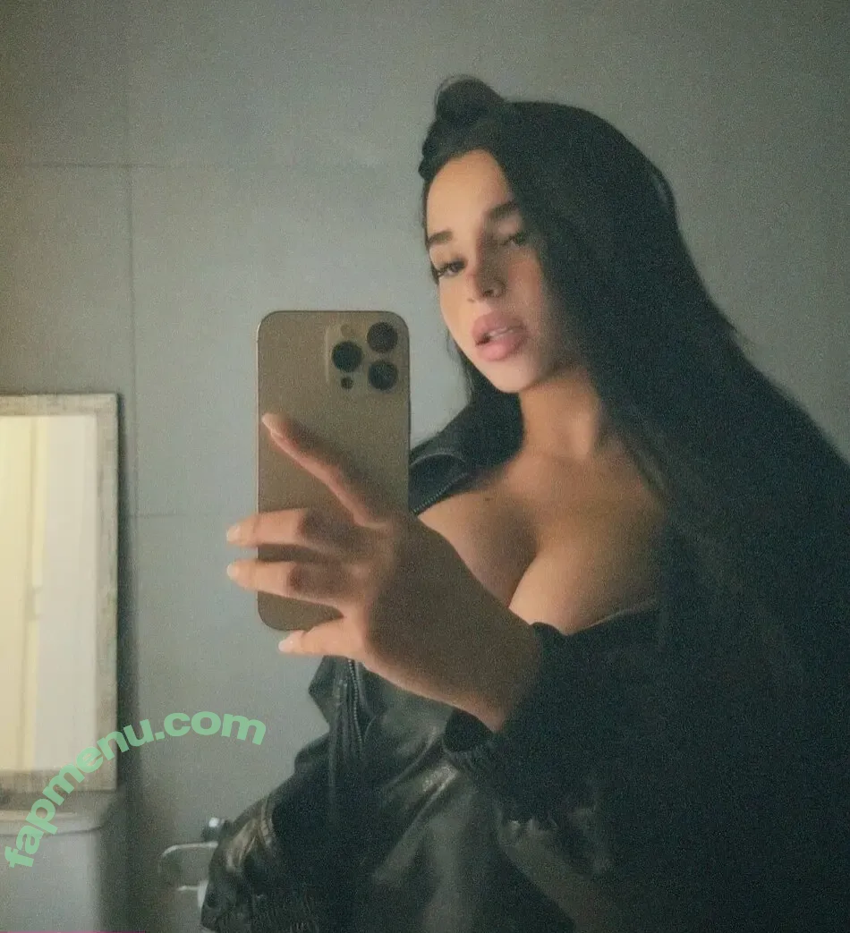 antoriccaa nude photo #0002 (antoriccaa)