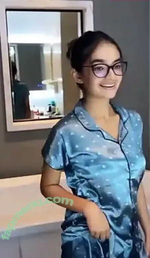 Anushka Sen / anushkasen0408 nude photo #0156