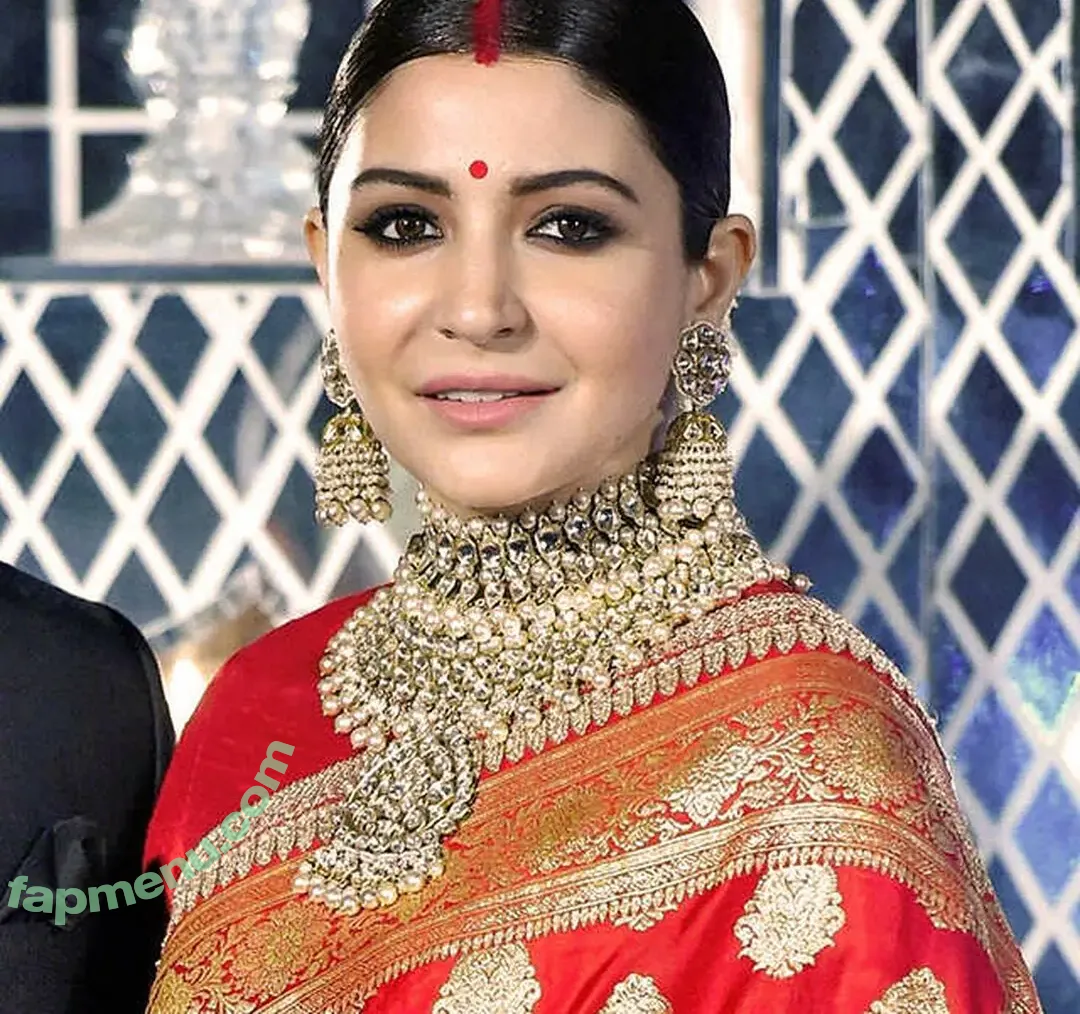 Anushka Sharma nude photo #0099 (anushkasharma)