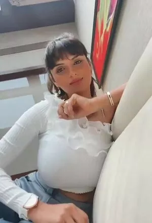Anveshi Jain / anveshi25 / anveshi_jain / anveshijain nude photo #0183