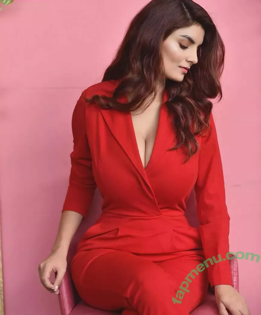 Anveshi Jain nude photo #0230 (anveshi25 / anveshi_jain / anveshijain)