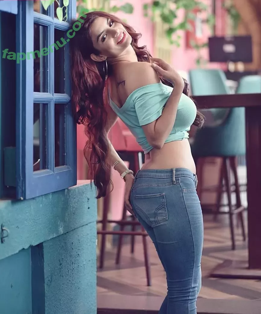 Anveshi Jain nude photo #0231 (anveshi25 / anveshi_jain / anveshijain)