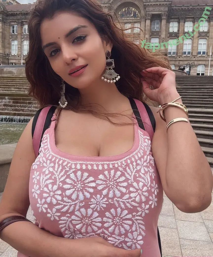 Anveshi Jain nude photo #0718 (anveshi25 / anveshijain)