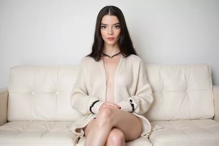 Anya Taylor-Joy / Anya Taylor Joy / anyataylorjoy nude photo #2901