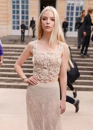 Anya Taylor-Joy / Anya Taylor Joy / anyataylorjoy nude photo #2921
