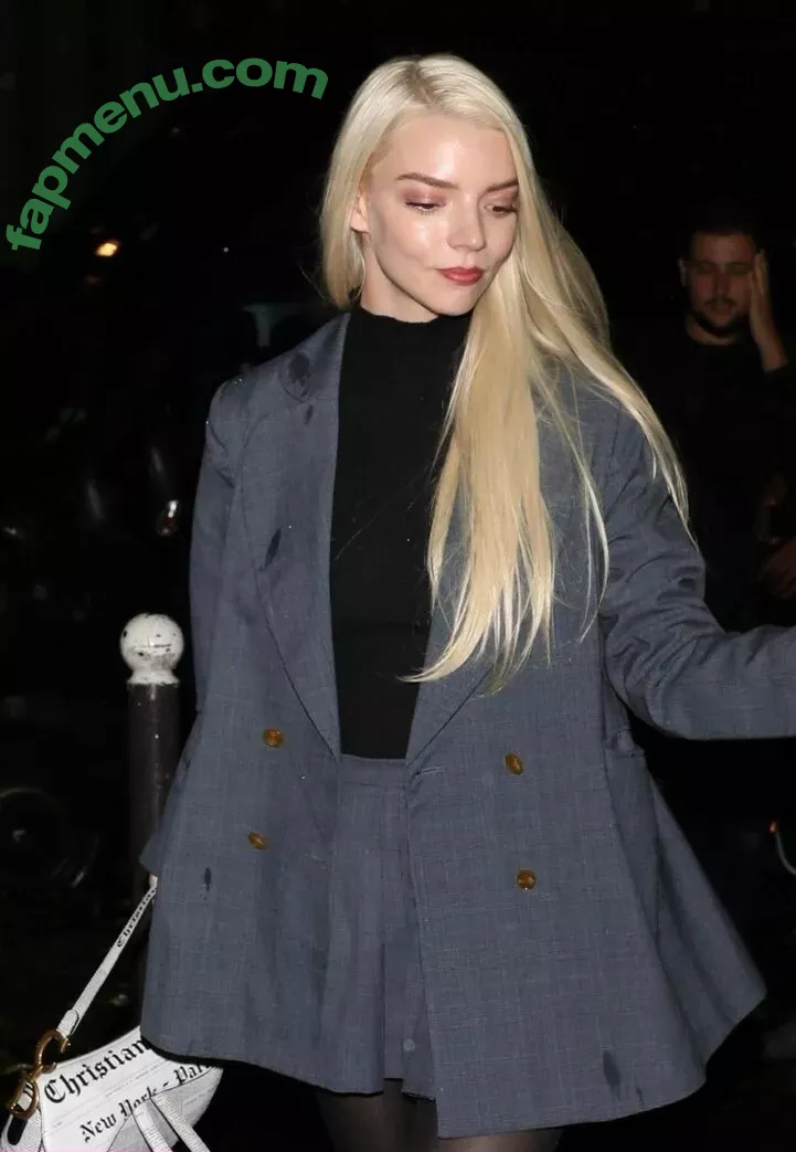 Anya Taylor-Joy nude photo #2842 (Anya Taylor Joy / anyataylorjoy)