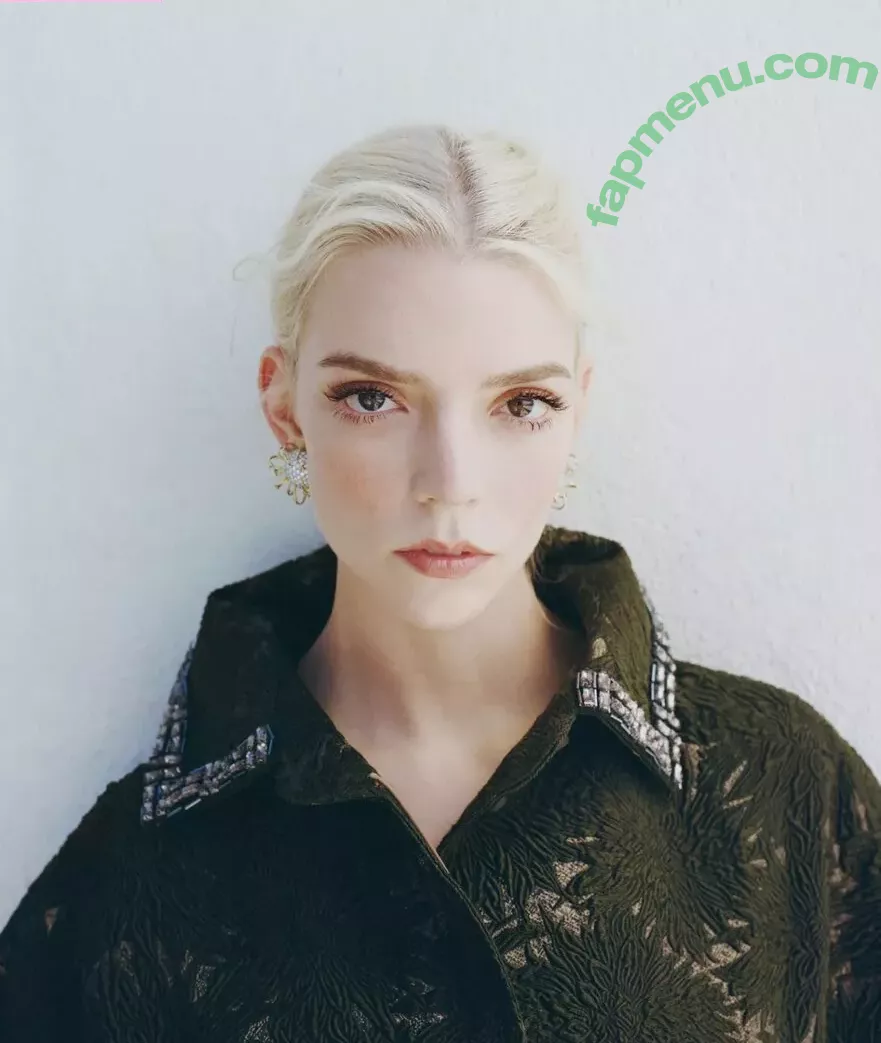 Anya Taylor-Joy nude photo #2863 (Anya Taylor Joy / anyataylorjoy)