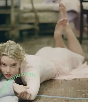 Anya Taylor-Joy / Anya Taylor Joy / anyataylorjoy nude photo #3441