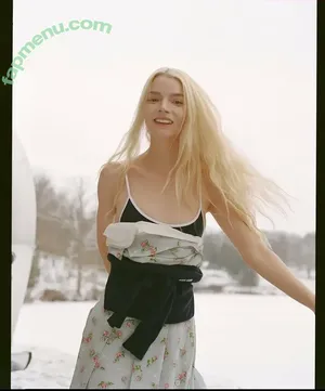 Anya Taylor-Joy / Anya Taylor Joy / anyataylorjoy nude photo #3443