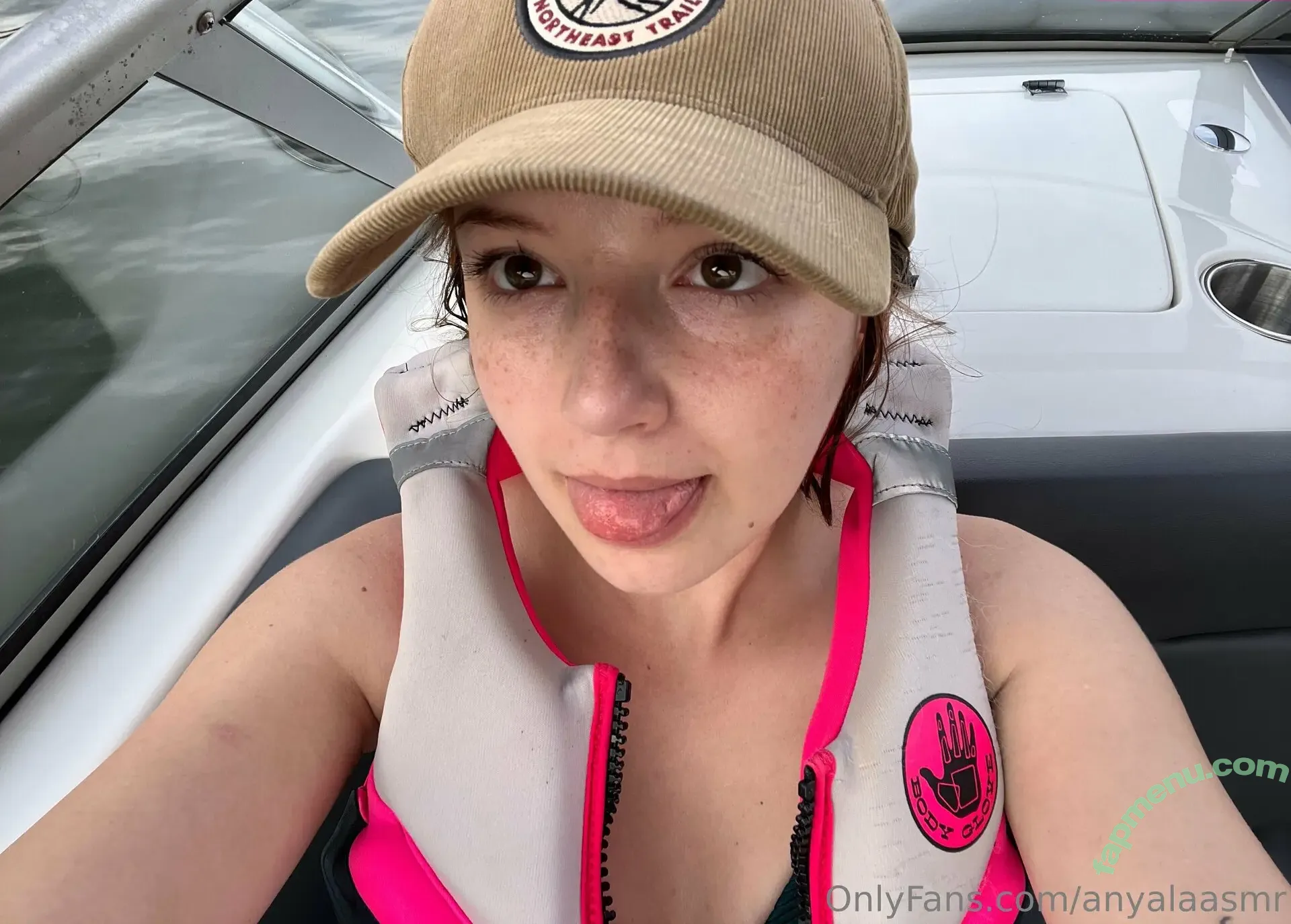 anyalaasmr nude photo #0031 (anyalaasmr)