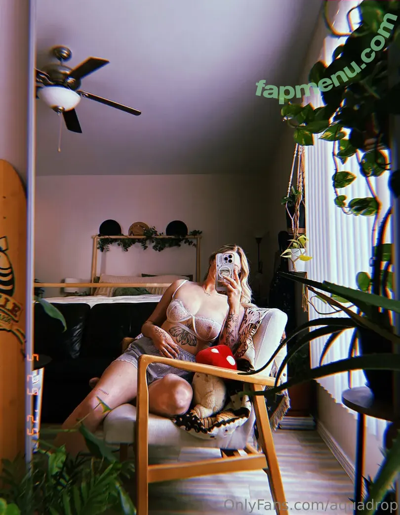 aquadrop nude photo #0020 (1aquadrop1)