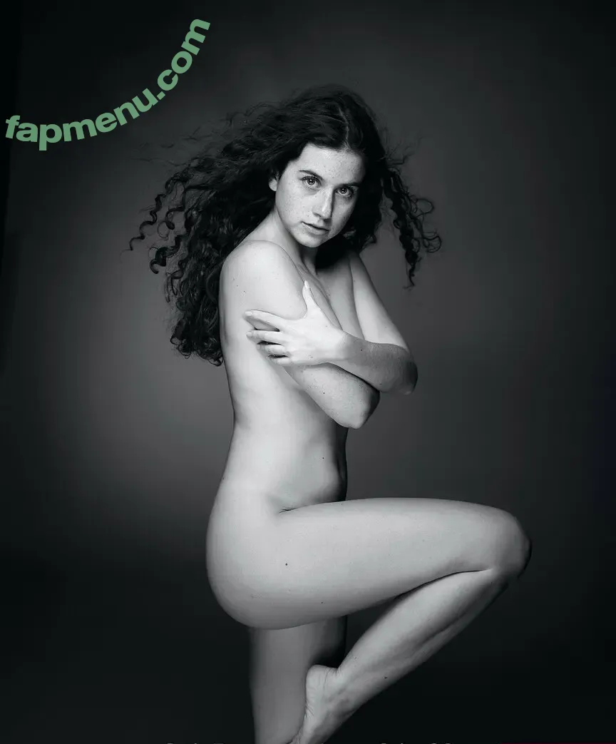 aquafairy99 nude photo #0003 (Gabriella Noren / aquariafairy / isa gabriella / isa_artmodel99)
