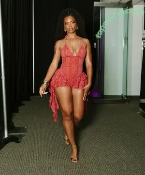 Ari Lennox / arilennox / freemello nude photo #0051