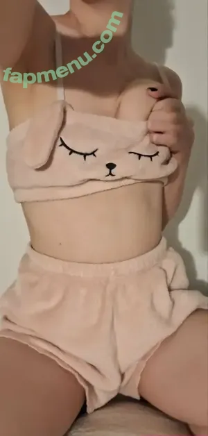 aria.babyyy / moreariasix nude photo #0001